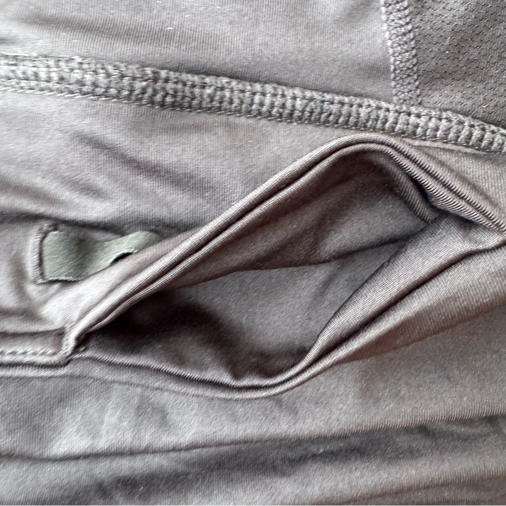 SOLD - Baleaf Black Laureate 3-Pocket Skort - Picture 12 of 15